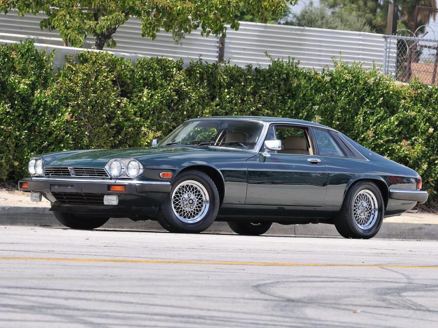  Jaguar XJ-S 1975 года  (US) (фото 1 из 10)